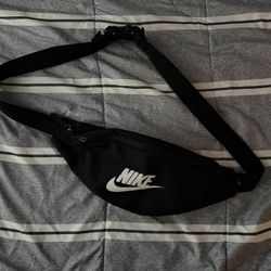 Nike Dri-Fit Full Sweats Set (Pullover Hoodie Size L and Jogger Sweatpants Size M)