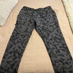 NIKE TECH JOGGER SET GRAY CAMO SIZE XL