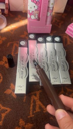 Eyebrows Tint