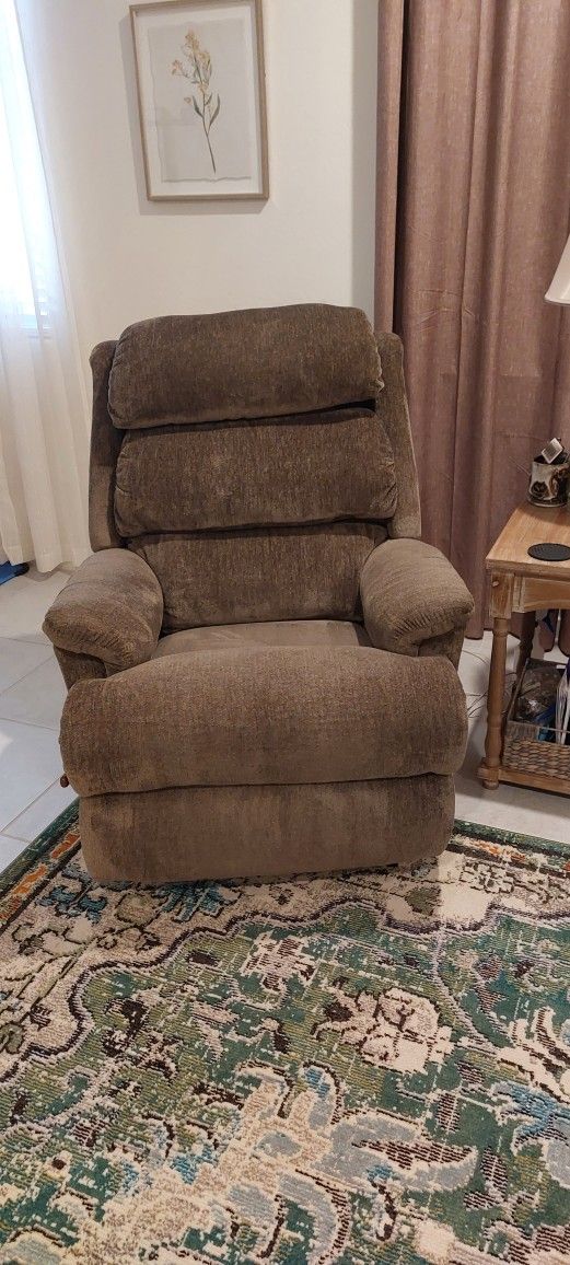 Lazy Boy rocker/recliner for sale