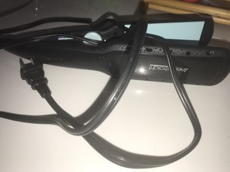 Flat iron hair straightner