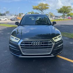 Audi Q5 Year 2019