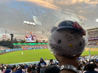 LA Dodgers hello kitty limited edition