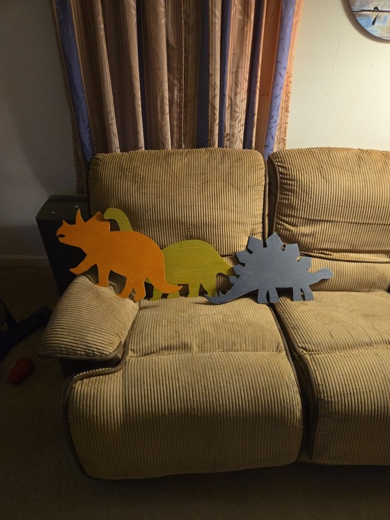 Wooden Dinosaur Decor
