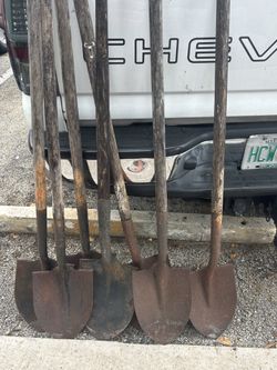 long handle shovel