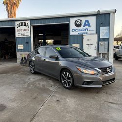 2017 NISSAN ALTIMA SR