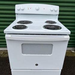 GE stove in excellent condition🔥