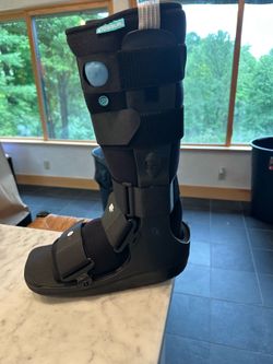 NEW Össur Formfit Walker Air Boot – Large – Walking Boot / Medical Boot – Never Used