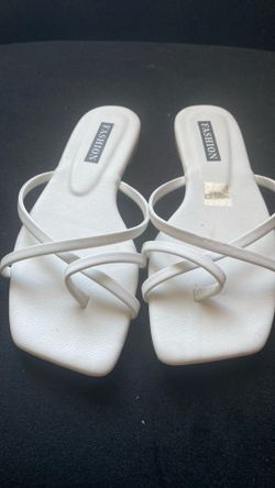 Woman’s summer flat sandals
