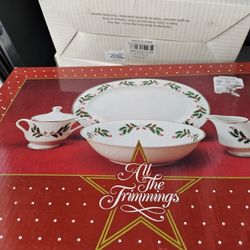 The Trimmings Christmas Set 
