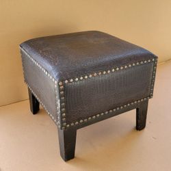 Classic Dark Brown Faux Crocodile Leather Footstool/Squar  Ottoman, 16×16 Prominent Nailhead Trim, & Dark Wood Legs