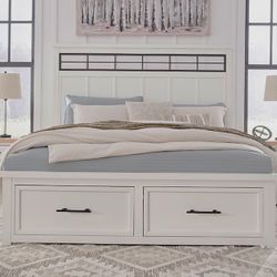 Ashbryn White Storage Bed