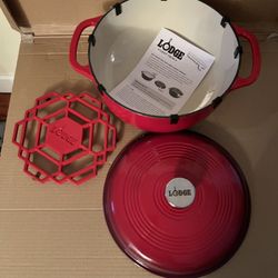 LODGE cast Iron Enameled Dutch Oven 6 Quart 