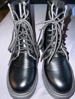 Woman Black VEGAN  Boots🥾Size 9