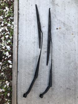Windshield wiper arms 2003 Honda Accord