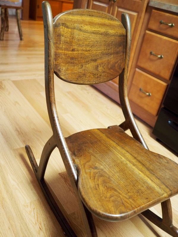 Walnut Rocking Chair Furniture In Olympia Wa Offerup