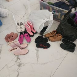 Ropa Y Zapatos Para Vender En Swap Meet