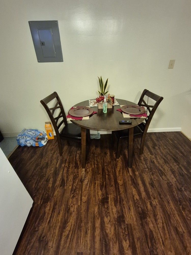 Kitchen Table And Chairs