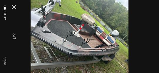1987 Hydro Sport Evenrude Motor
