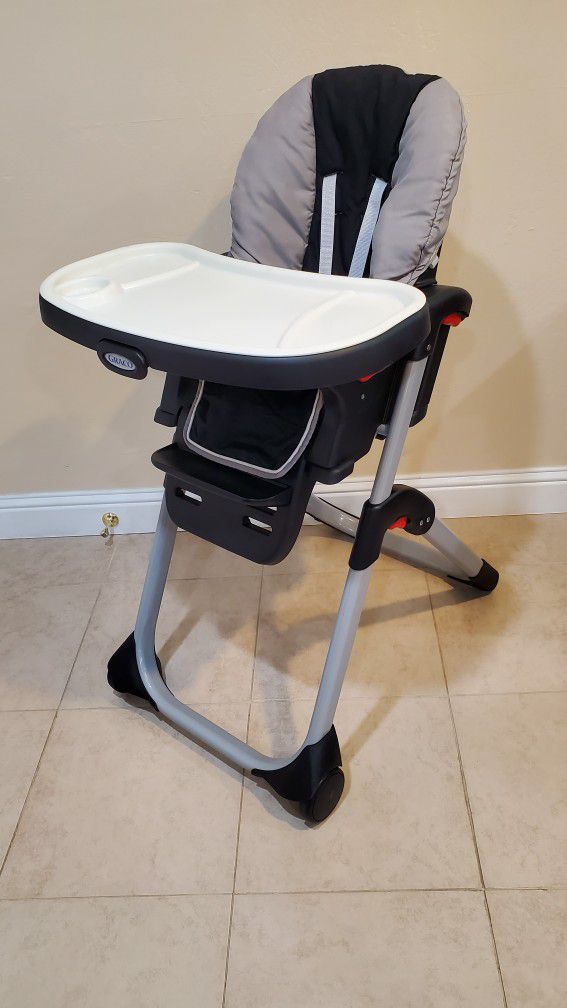 Graco DuoDiner LX High Chair, Converts to Dining Booster Seat
