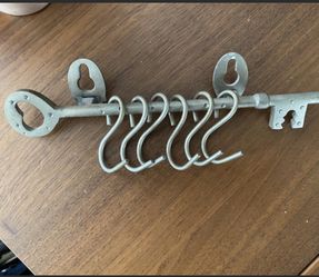 Anthropologie wall mount key ring