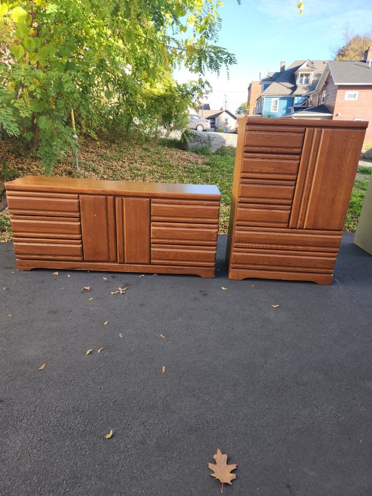 Fantastic Dresser Set