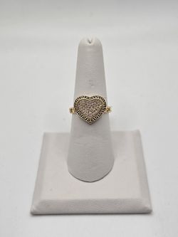 14kt Yellow Gold Diamond Heart Ring 