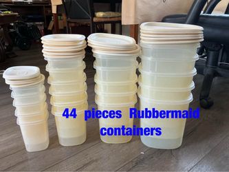 44  pieces Rubbermaid  container  -  $30