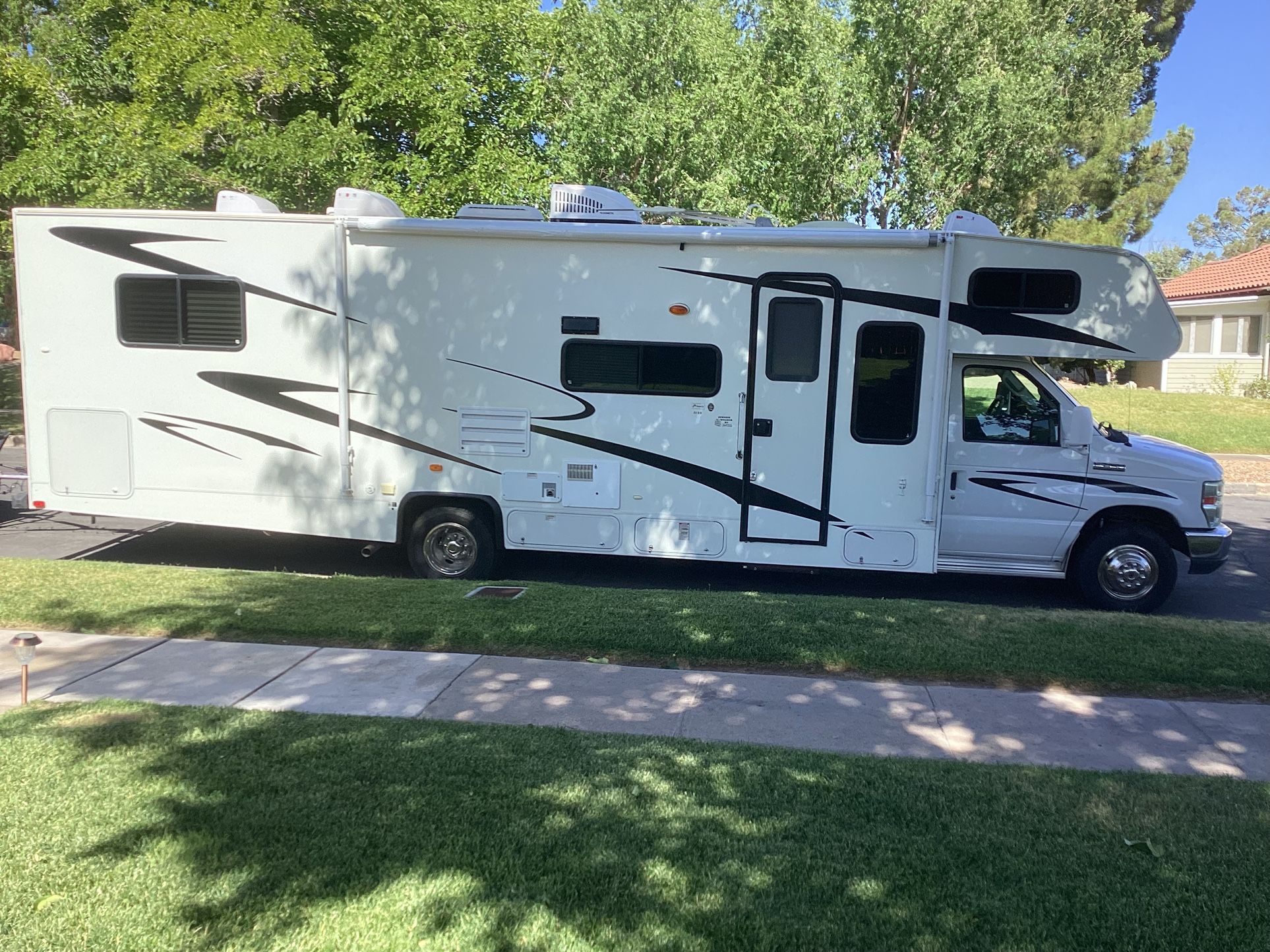 2009 Coachman Freedom Express 31SS