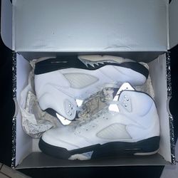 Jordan 5 White And Black Size 10