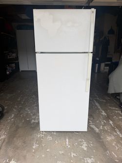 Refrigerator Refrigerator
