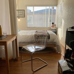 Acrylic floating Chair 