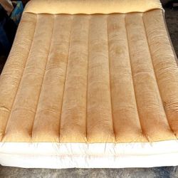 AIR MATTRESS 