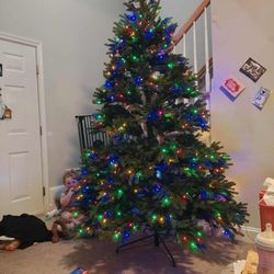 7 5 Foot Prelit Christmas Tree 