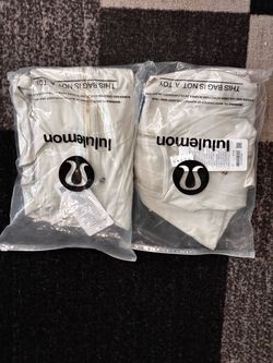 Lululemon set’s