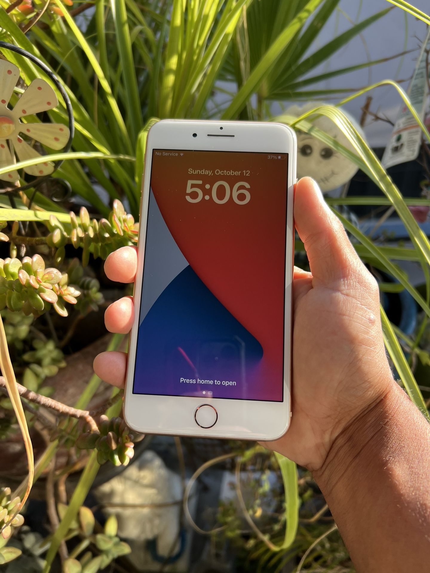 iPhone 8 Plus 64gb  T Mobile Locked With 3 Cases And Screen Protector!