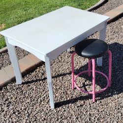 Kids Table & Stool Seat 