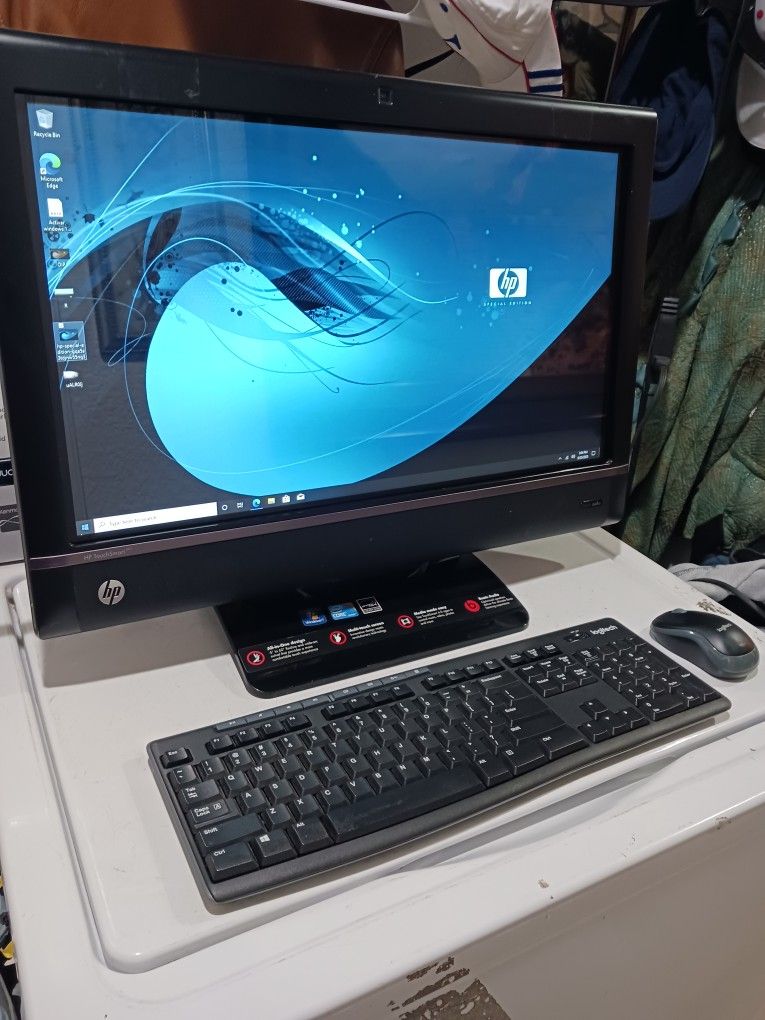 Hp All in One desktop Computer Windows 10. Good Working Condition. Intel Core i3. wifi. Webcam. dvd Writer. 24 inches screen. 700 gb Hard Dr