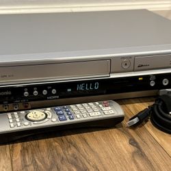 Panasonic DMR-ES46V VHS DVD Recorder w/ Remote - Tested and works!