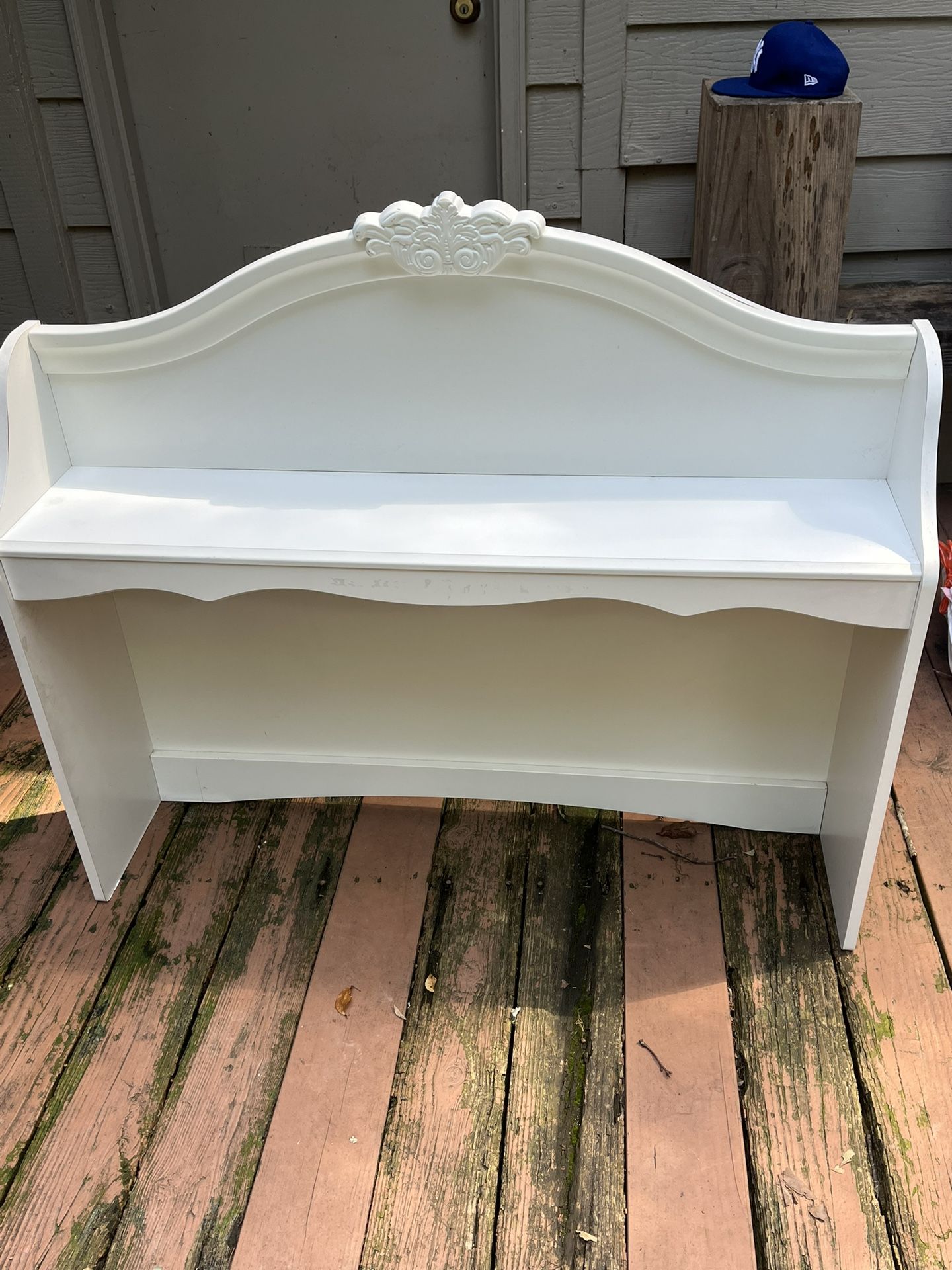 desk