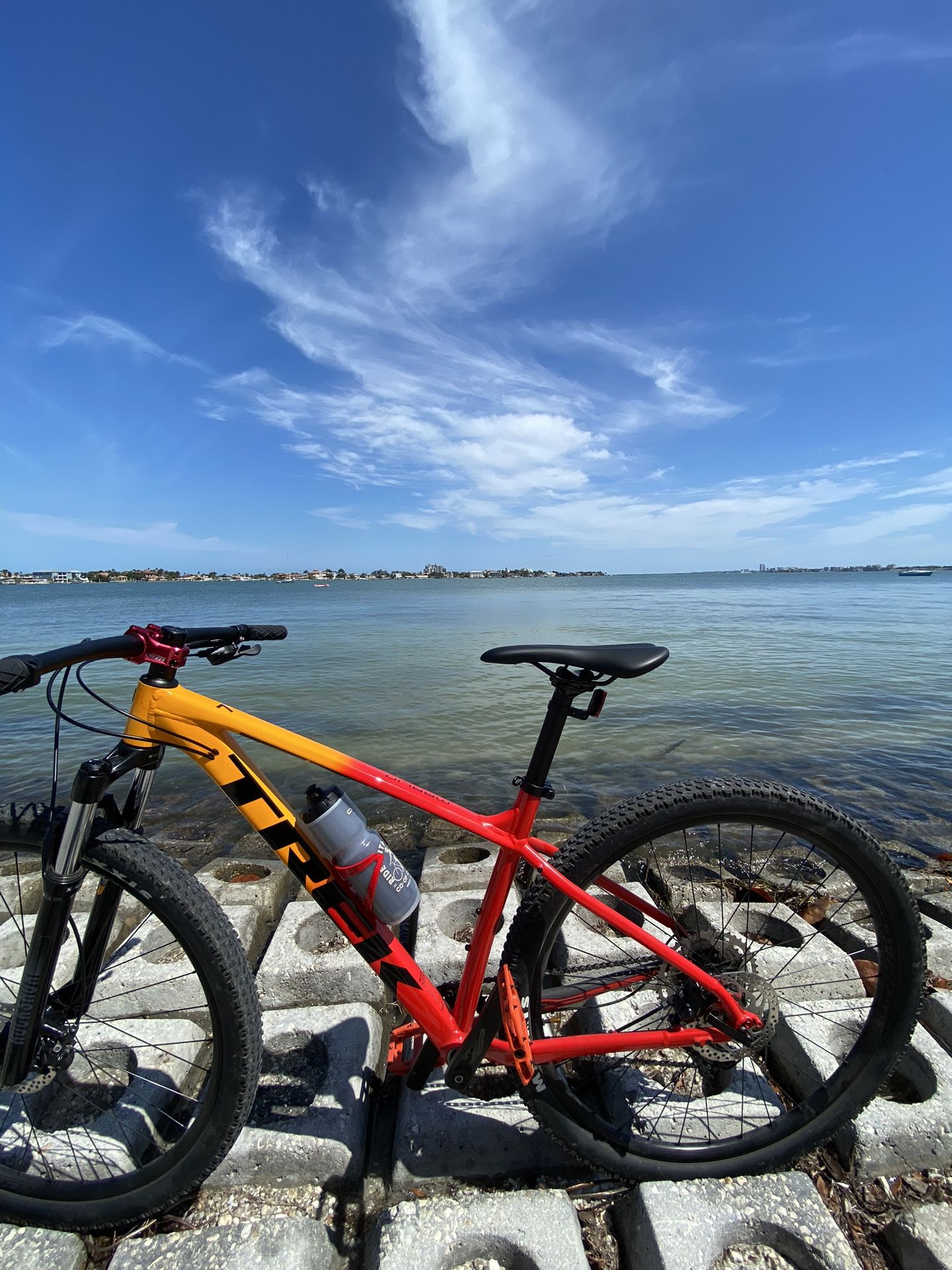 Trek Marlin 7 Mountain Bike