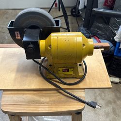 Bench Grinder With Water Cooled Wet/Dry Sharpening System