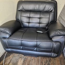 OVERSIZED DUAL LIFT LEATHER RECLINER CHAIR W/ HEATING AND MASSAGE FEATURES 