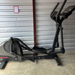 X3 Life Fittness Elliptical Cross Trainer