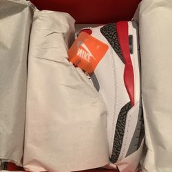 Jordan 3 Fire Red Size 10.5