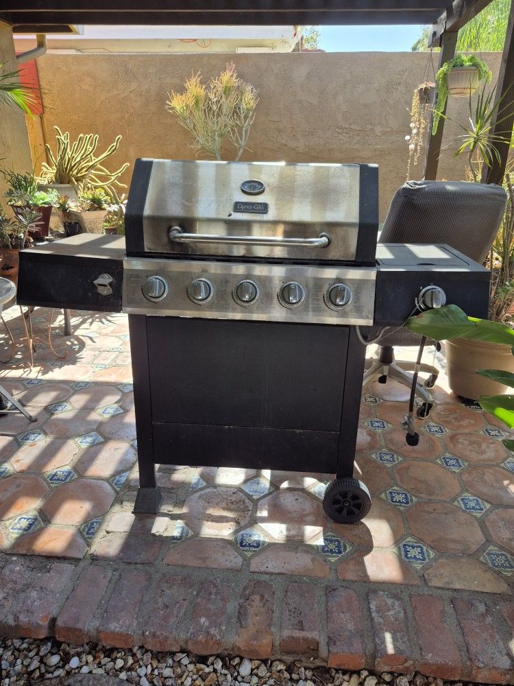 DYNO GLO BBQ GRILL