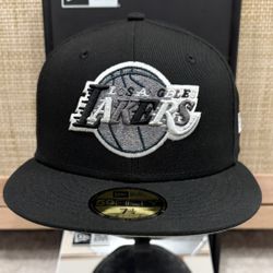 Los Angeles Lakers New Era Fitted Hat