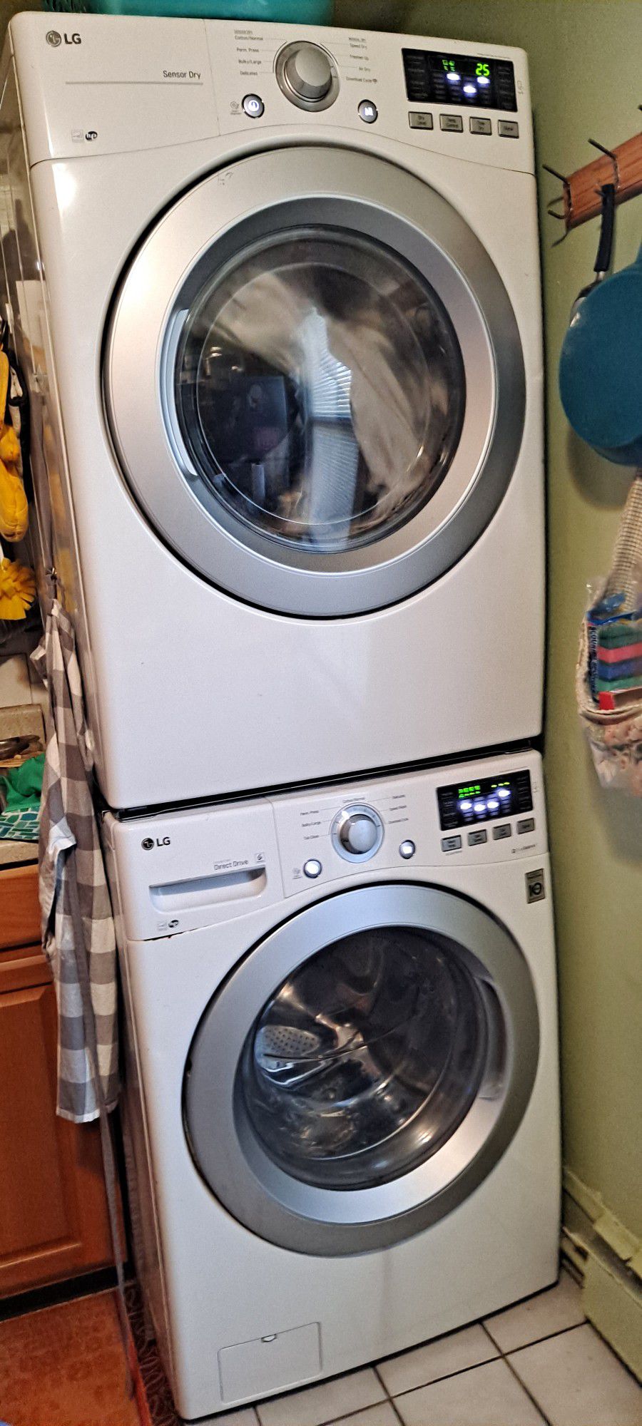 LG  WASHER AND DRYER 