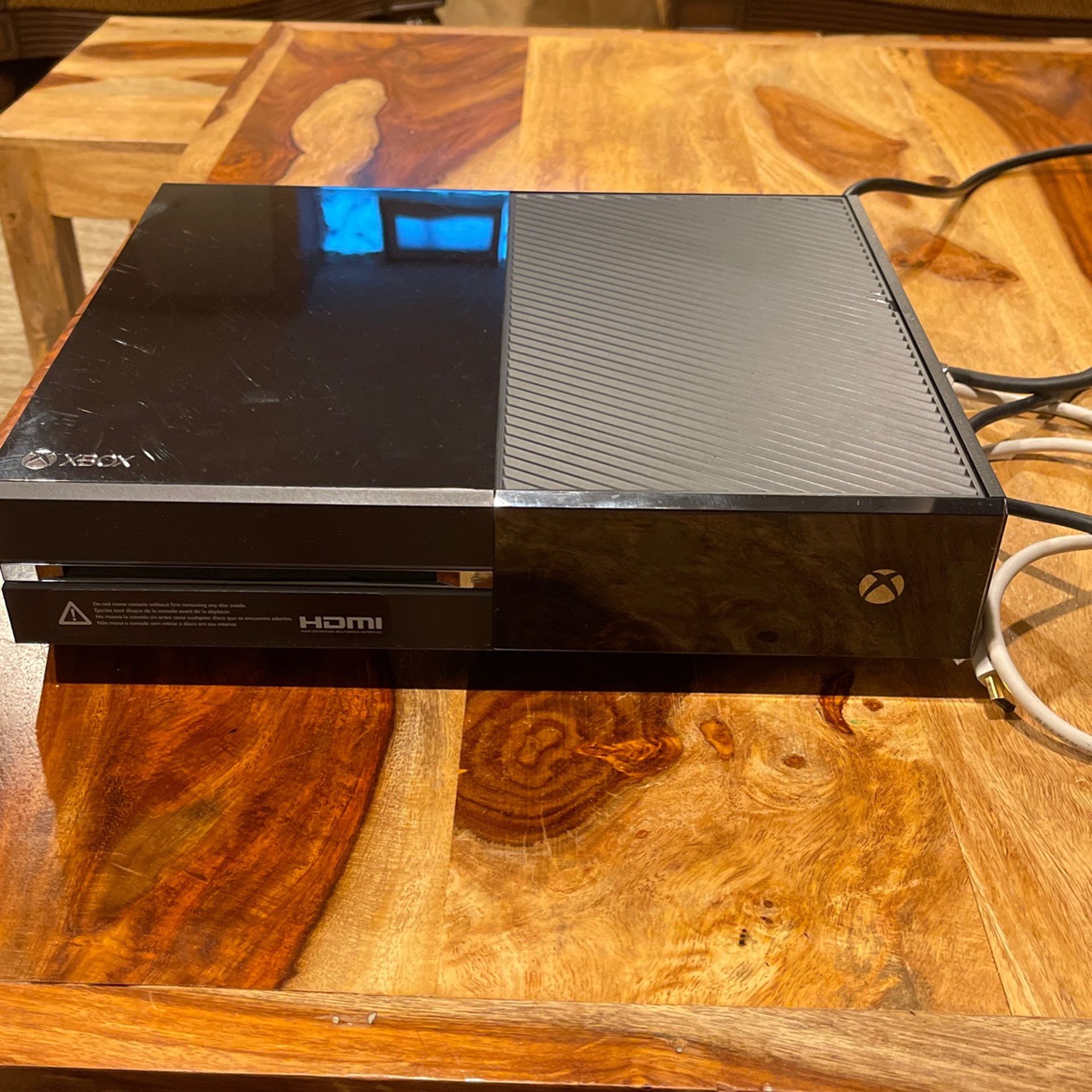 Xbox One X without Controller.