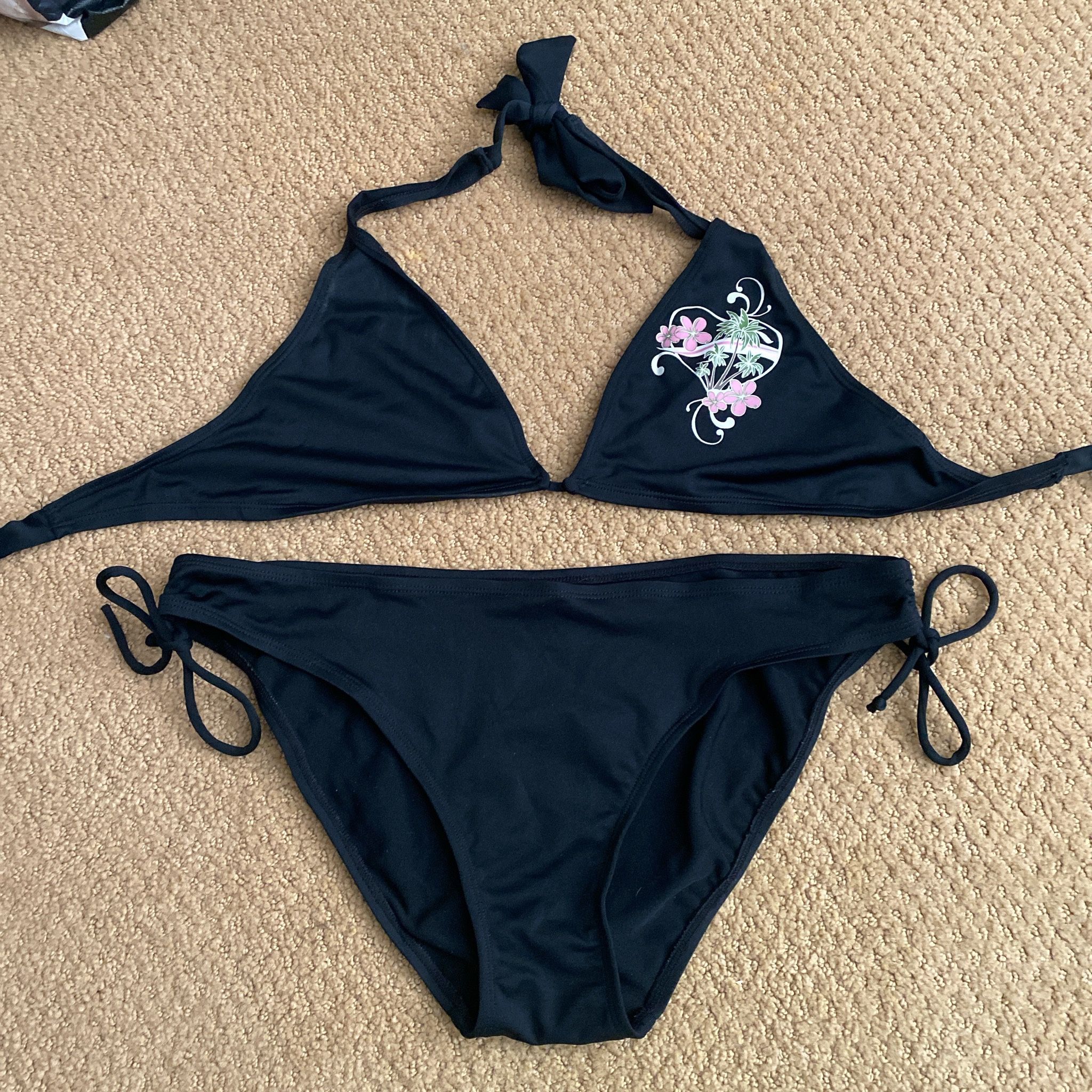 super cute Summer Girl black bikini set